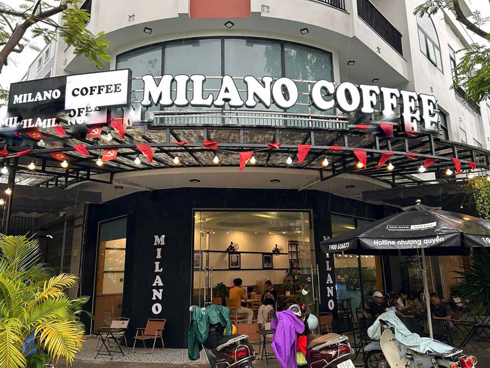 Quán cafe 2 mặt tiền Hòa Cường, Hải Châu 80m² giá 12 triệu - Cơ hội đầu tư hấp dẫn!