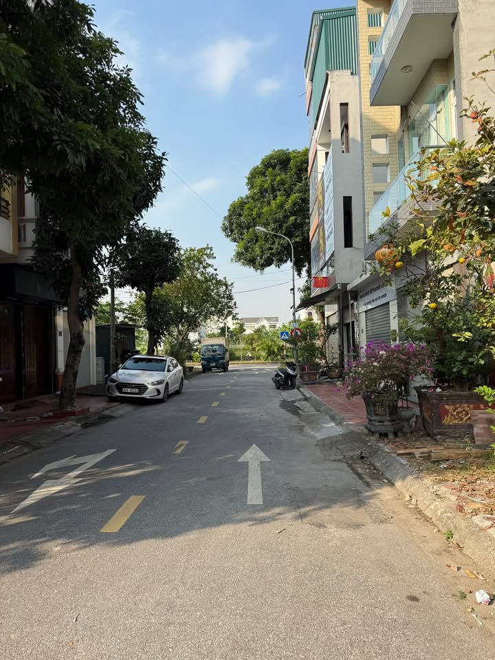 Đất nền KĐT Vạn Lộc 67.5m² giá 3.2 tỷ - Kinh doanh thuận lợi!