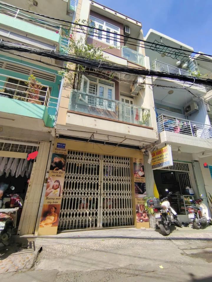 Nhà cho thuê hẻm xe hơi 10m Phan Văn Trị 56m² giá 25 triệu - Phù hợp mở spa, văn phòng!