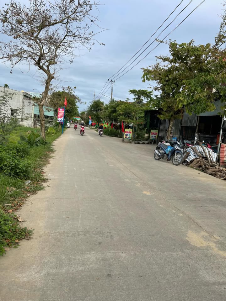 Đất nền Ấp Nam - Xã Vu Gia - 100m² giá 9xx triệu - Kinh doanh sầm uất!