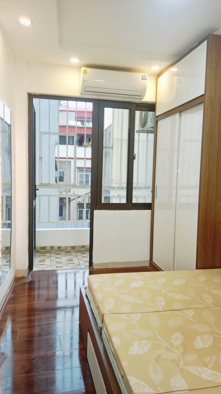 Căn hộ Chung cư Xuân Đỉnh 36m² giá 1.65 tỷ - Bàn giao ngay, đầy đủ tiện nghi!