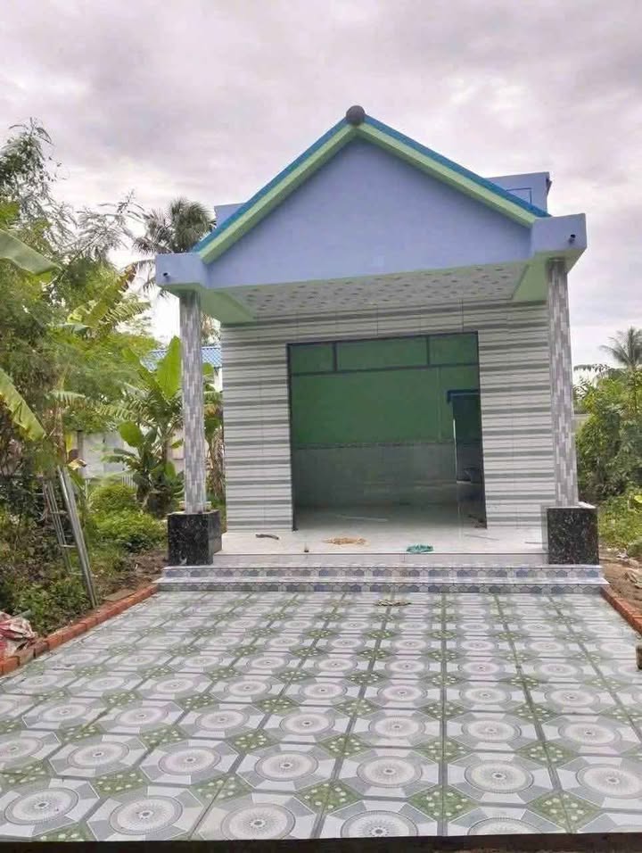 Nhà đẹp Lương Hòa, Giồng Trôm 198m² giá 700 triệu - Sẵn sàng vào ở!