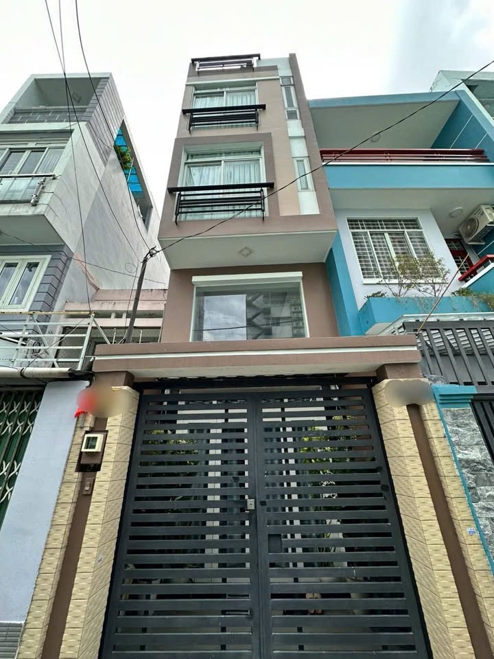 Nhà phố Bình Thạnh 42m² giá 10 tỷ - Thiết kế hiện đại, nở hậu độc đáo!