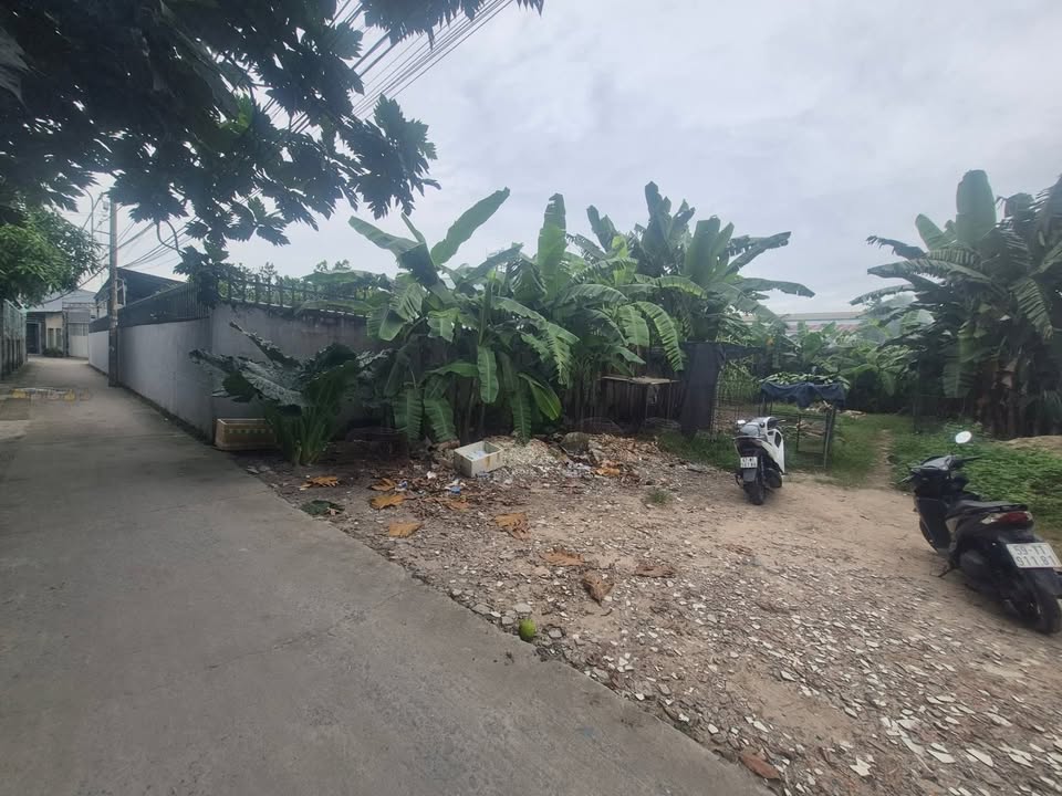 Đất thổ cư 144m² giá 4.2 tỷ tại Thới Tam Thôn - Cơ hội đầu tư hấp dẫn!