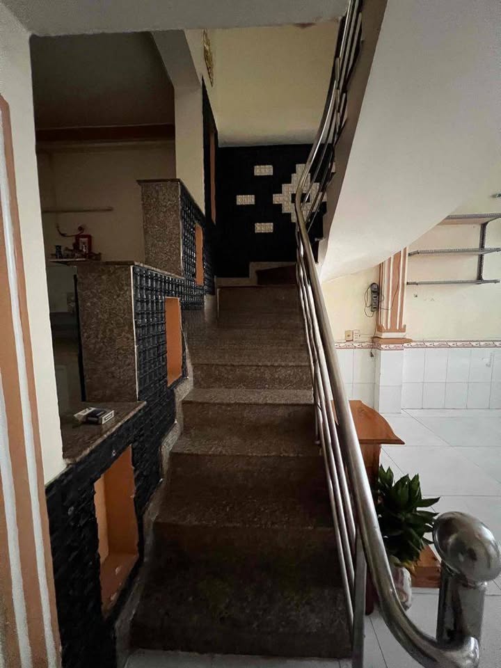 Nhà Hẻm Phú Định, Quận 8, 50m² giá 3.5 tỷ - Vị trí thuận lợi, sổ đỏ chính chủ!