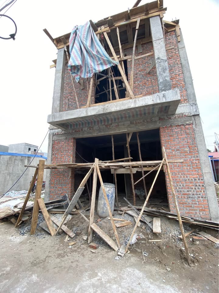 Nhà 2 tầng độc lập tại Nam Sơn An Dương 50m² giá 1.8 tỷ - Hướng Đông Bắc gần phố