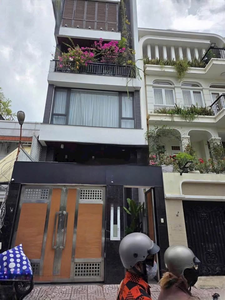 Mặt bằng cho thuê hẻm xe tải 10m Lê Văn Sỹ, Quận 3, 250m² - Địa điểm kinh doanh lý tưởng!