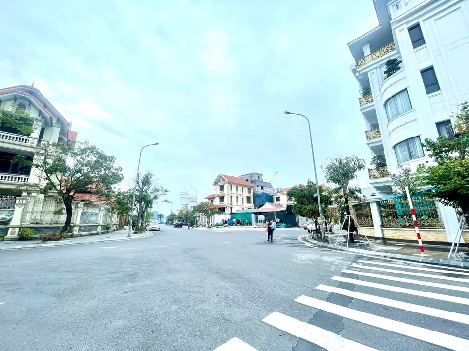 Ô góc liền kề biển Hạ Long 128,59m² - Sổ đỏ chính chủ, giá tốt!
