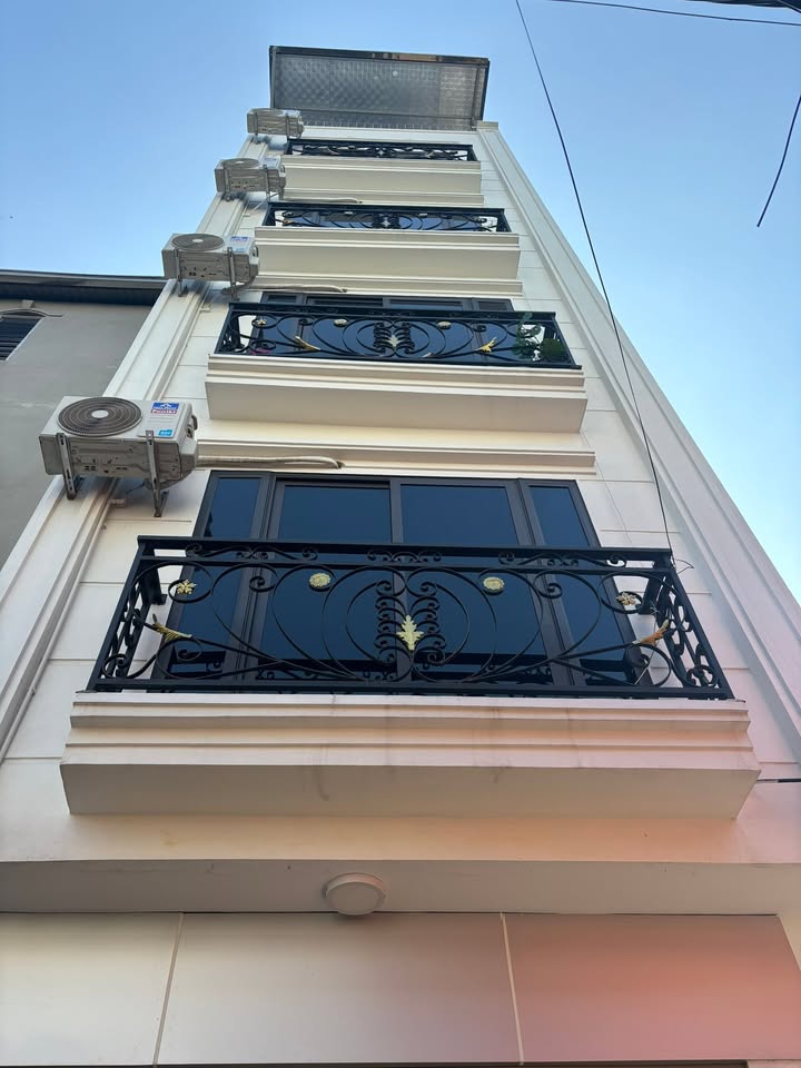 Nhà Tây Mỗ 35m² - 6 Tầng - Lô Góc Ô Tô Đỗ Cửa, Giá Nhỉnh 7 Tỷ