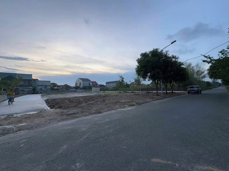 Đất Nền Nghi Kim, TP Vinh 55m² giá 1.6 tỷ - Lô góc thông thoáng, hướng Đông!