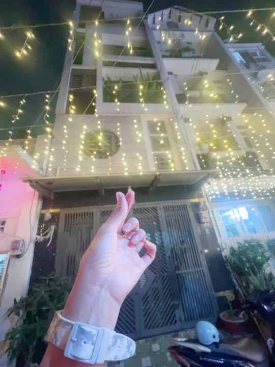 Nhà phố Phú Nhuận 36m² giá 9.4 tỷ - 5 tầng đẹp, vào ở ngay!