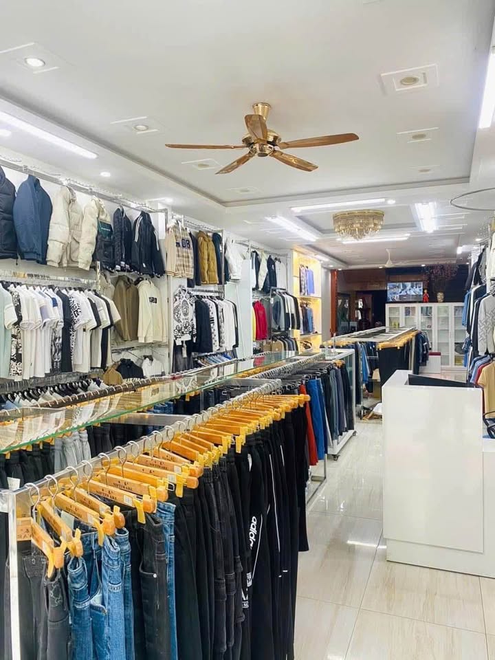 Nhà phố kinh doanh Lý Công Uẩn 140m² giá 7 tỷ - Đầu tư sinh lời ngay!