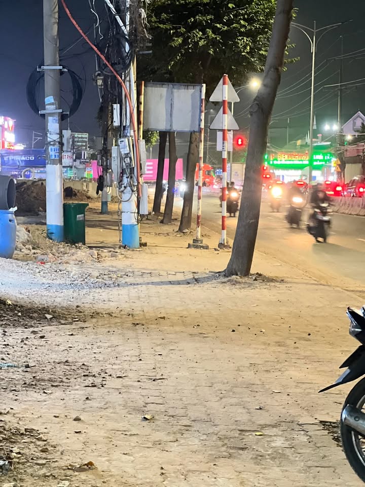 Nhà mặt tiền ĐT743 Bình Chuẩn 270m² giá chỉ 8 tỷ - Đầu tư sinh lời ngay!