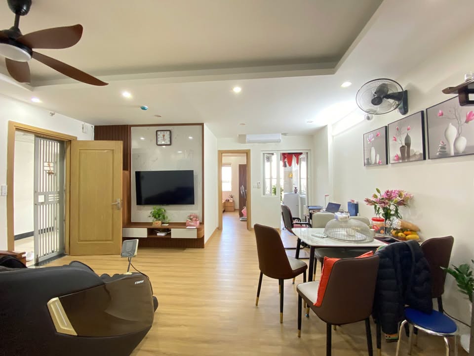 Căn hộ chung cư Thanh Hà Hà Đông 70m² giá 3.3 tỷ - Full đồ, sẵn sàng vào ở!