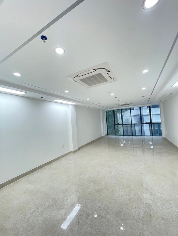 FrontHouse Đống Đa, Phố Nguyên Hồng 55m² - Kinh doanh sầm uất, thang máy 9 tầng!