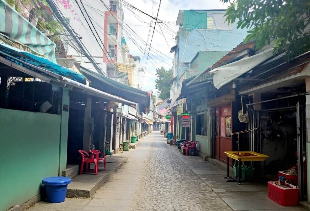 Nhà bán gấp quận 1, hẻm xe tải 6m, 96m² - Cơ hội đầu tư tuyệt vời!