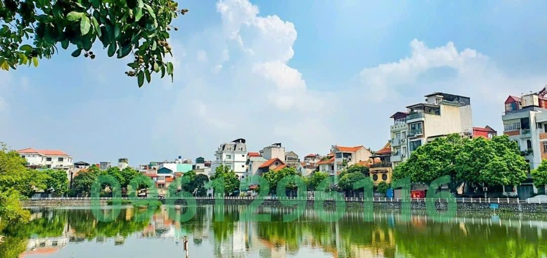 Nhà phố lô góc 7 tầng mặt phố Bồ Đề 102m² giá 28.5 tỷ - Kinh doanh sầm uất!