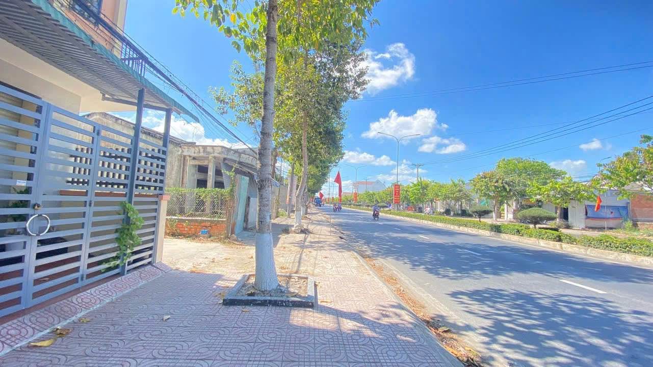 Mặt tiền kinh doanh QL53 Long Hồ 130m² giá 2.6 tỷ - Đầu tư sinh lời ngay!