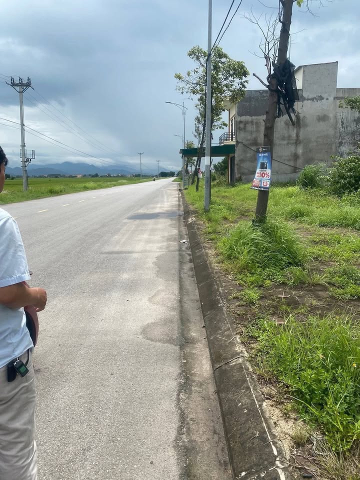 Đất nền Văn Đức Chí Linh 90m² giá chỉ 1 tỷ - Vị trí trung tâm tiện lợi!