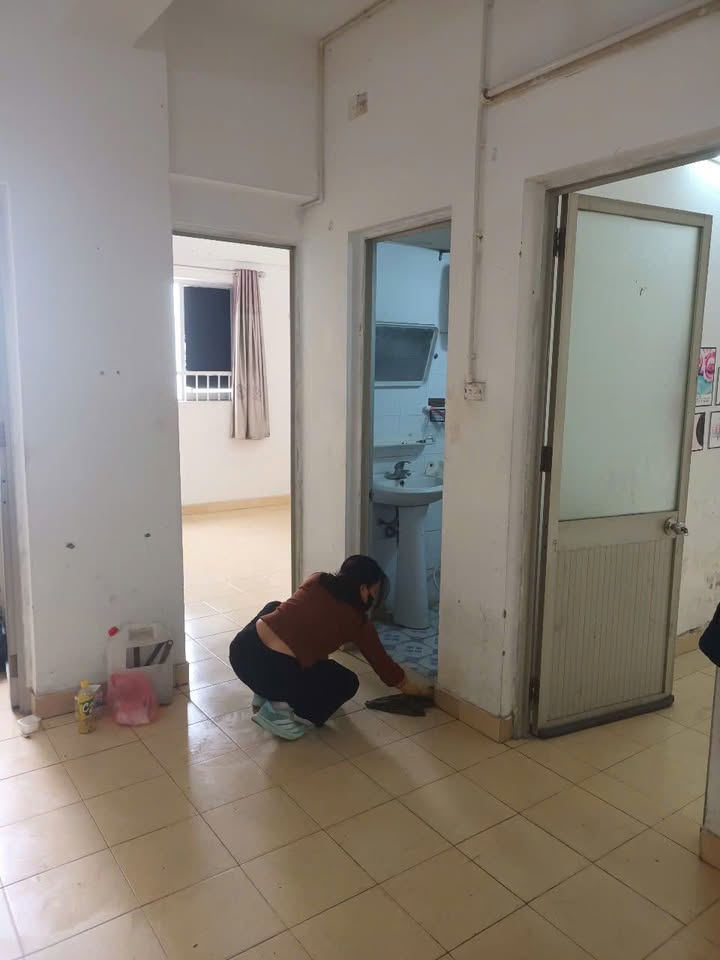 Chung cư B11 Nam Trung Yên, Cầu Giấy 67m² giá 10.5 triệu - Sẵn sàng vào ở!