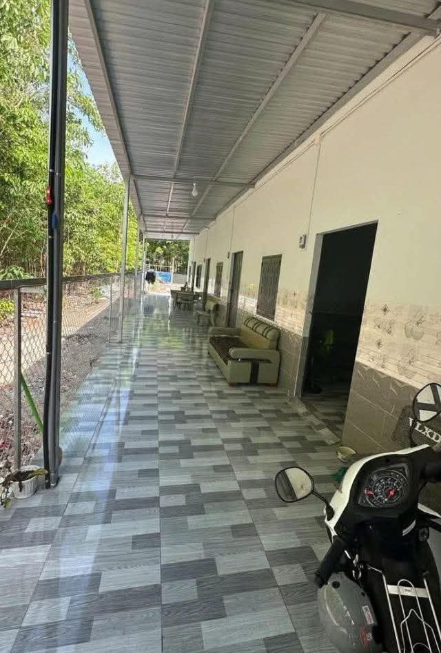 Nhà và 4 phòng trọ Chơn Thành 580m² giá 2 tỷ - Đầu tư sinh lời tuyệt vời!