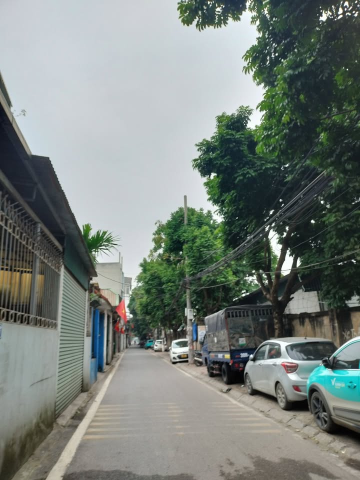 Nhà phố Lĩnh Nam 35m² giá 6 tỷ - Full nội thất, giao dịch nhanh!