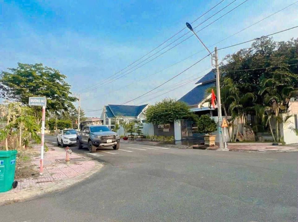 Đất nền D2 Bù Đăng 228m² giá thỏa thuận - Khu dân cư sầm uất, tiện xây trọ!