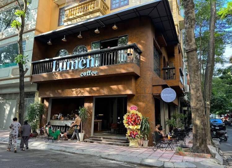 Cho thuê nhà mặt phố Linh Lang 200m² giá 165 triệu - Lô góc kinh doanh đắc địa!