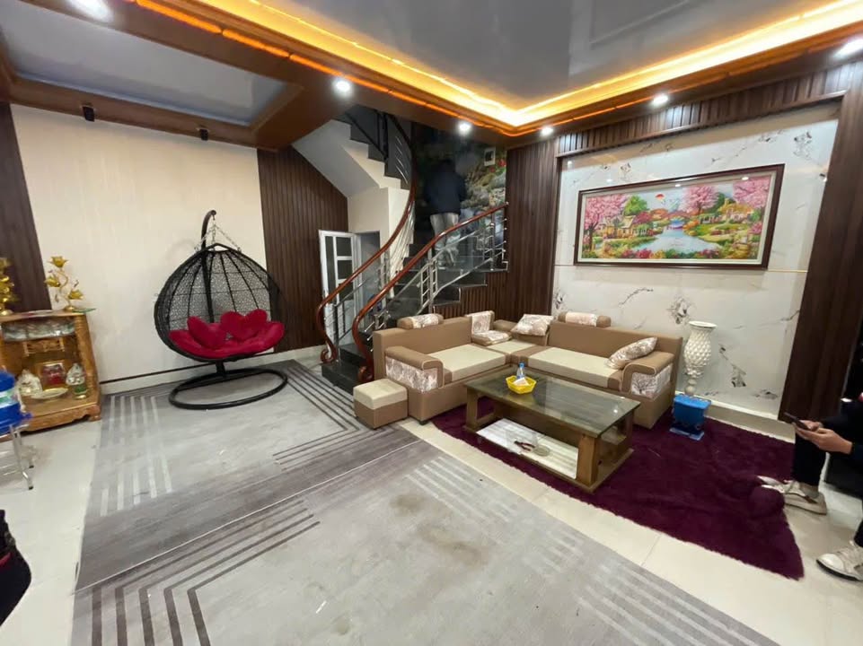 Nhà cho thuê đường Thiên Lôi, quận Lê Chân, 462m² - Full nội thất, chỉ cần xách vali vào ở!