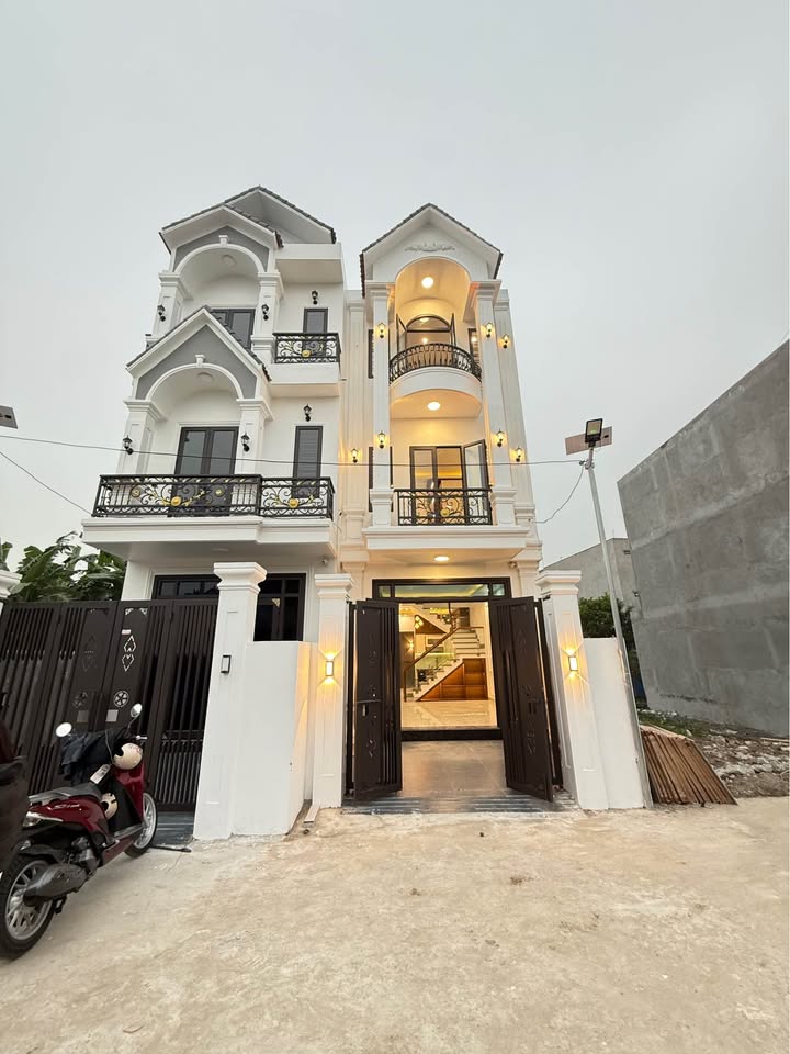 Nhà 3 tầng Lương Quán, Nam Sơn, An Dương 62m² giá 3 tỷ - Ô tô quay đầu thoải mái!