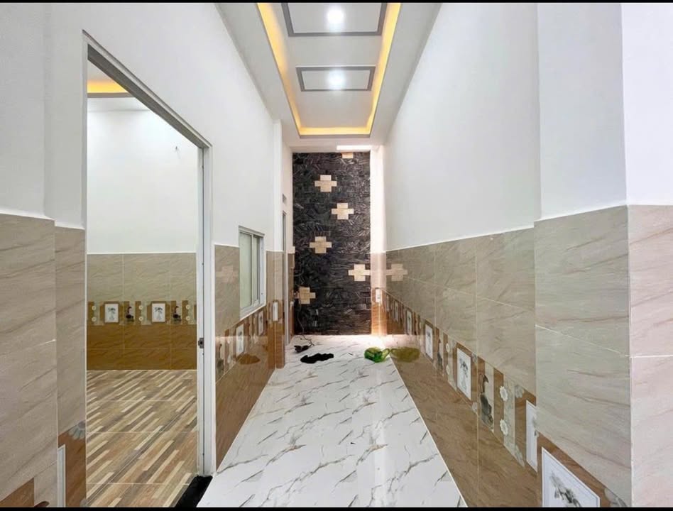 Nhà riêng Bình Chánh 81m² giá 1.3 tỷ - Mặt tiền kinh doanh thuận lợi!