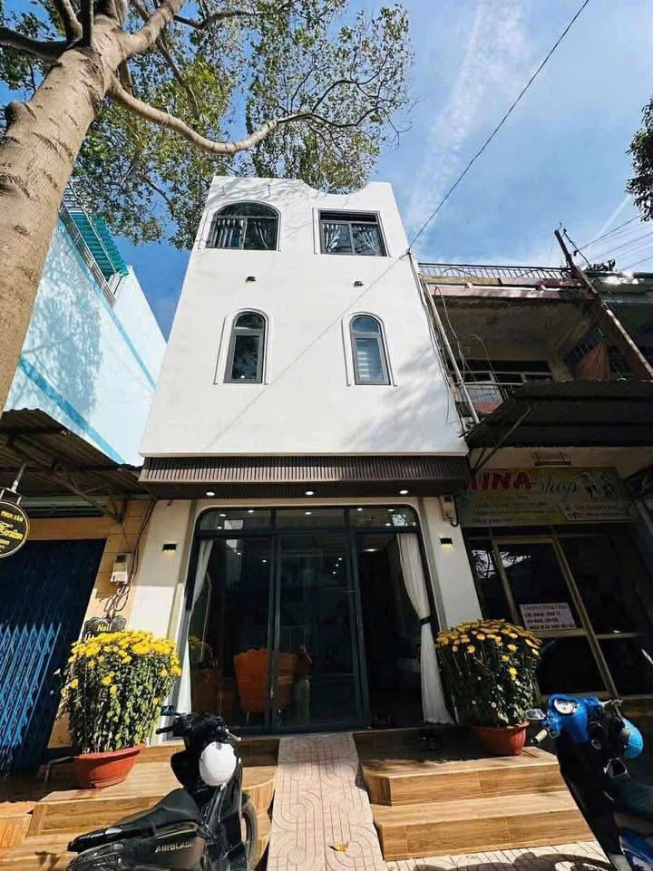 Nhà nguyên căn mặt tiền Quang Trung, Buôn Ma Thuột 48m² - Kinh doanh thuận lợi!