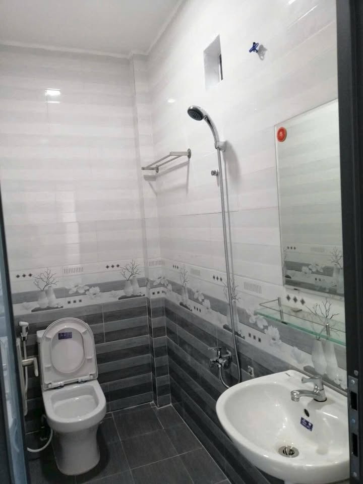 Nhà cấp 4 124m² Phước Hiệp Củ Chi giá 700 triệu - Sổ hồng riêng, chính chủ!