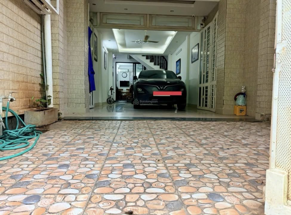 Nhà mặt tiền Quốc Hương, Thảo Điền 105m² giá 27 tỷ - Vị trí kinh doanh sầm uất!