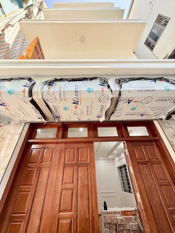 Nhà 5 Tầng Đẹp 40m² tại Thanh Nhàn, Giá Chỉ 7 Tỷ - Gần Bệnh Viện Thanh Nhàn!