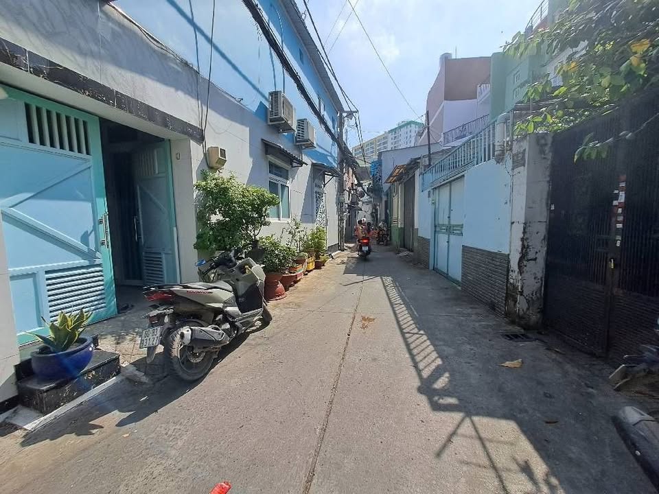 Nhà bán Trần Tấn, Tân Sơn Nhì 38m² giá 3.25 tỷ - Nhà mới vào ở ngay!