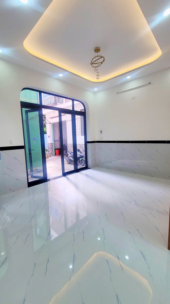 Nhà 2 Tầng Hẻm Đường Nguyễn Thái Học 49m² giá 3 tỷ - Tiện nghi đầy đủ!