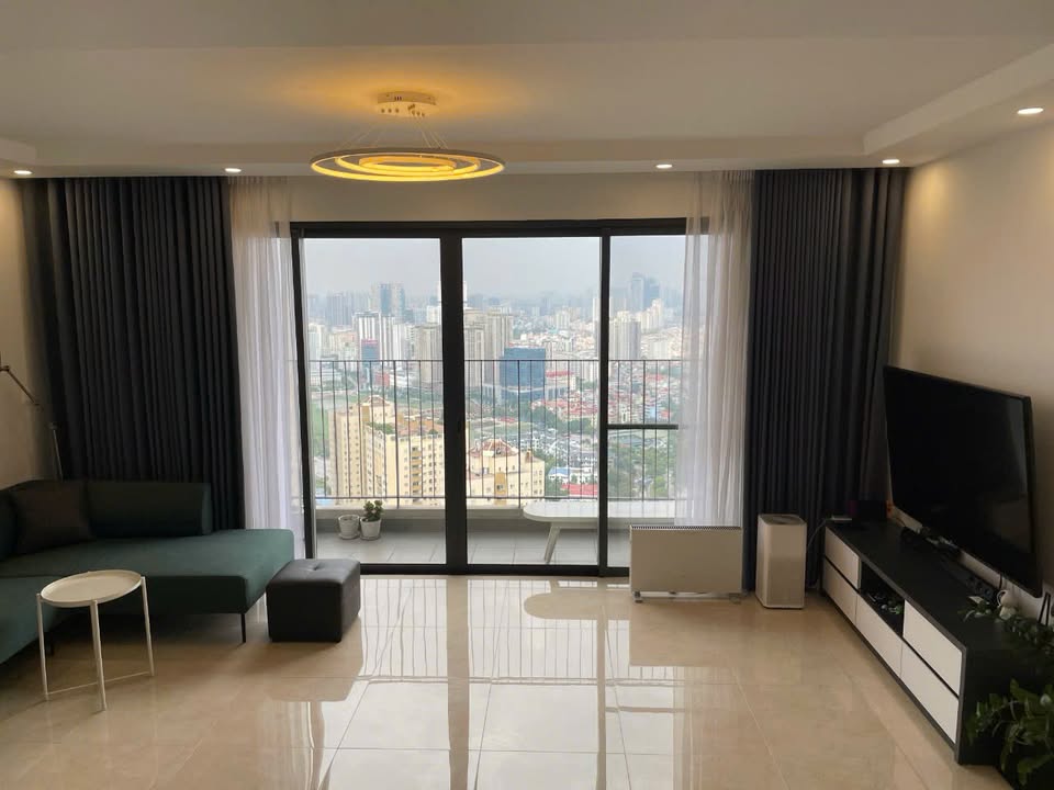 Căn hộ 3PN D’Capitale C6, 103m² giá 10 tỷ - Tầng cao, nội thất full!