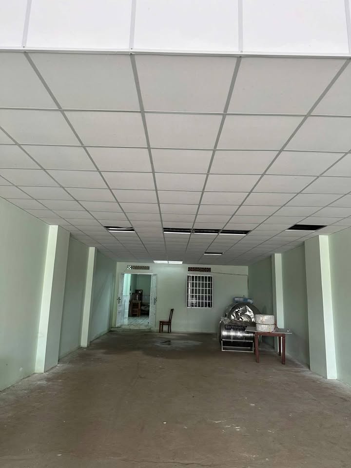 Kho cho thuê Phú Mỹ, Thủ Dầu Một 200m² giá 8 triệu - Vị trí đắc địa gần Eaon Mall!