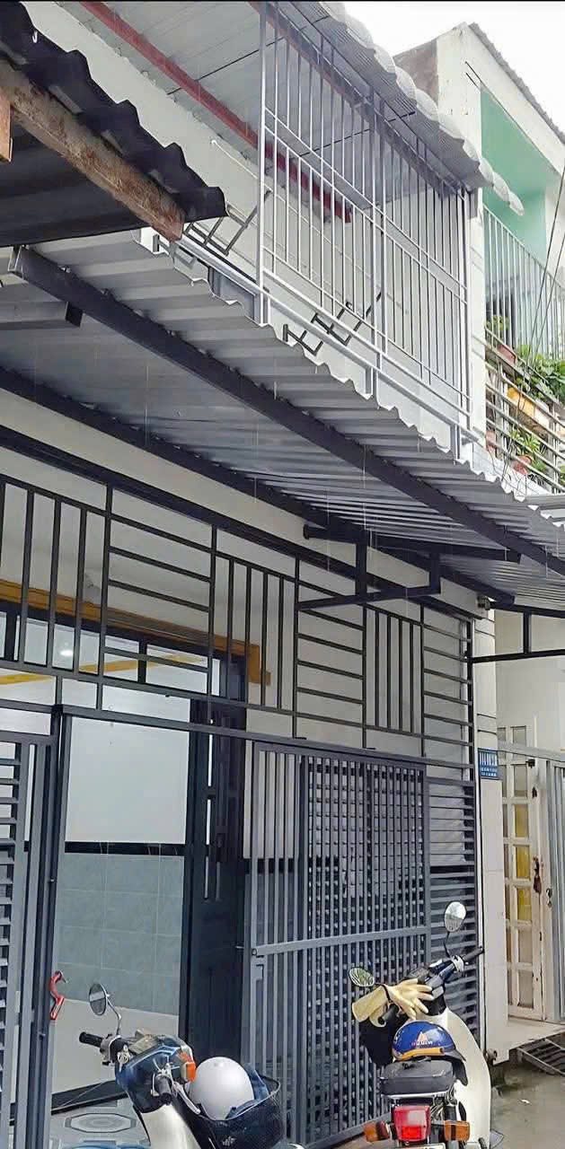 Nhà riêng Dĩ An 45m² giá 1.65 tỷ - Sổ chung, gần chợ