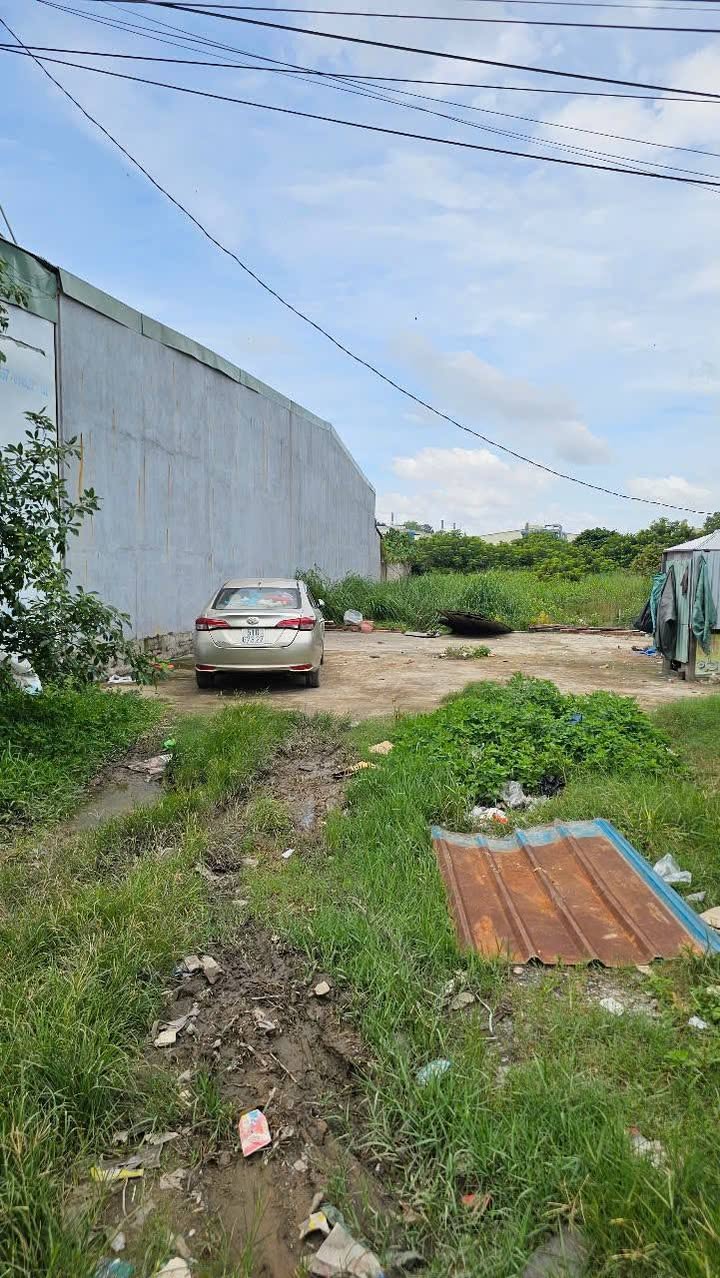 Đất mặt tiền DH409, Tân Hiệp, Tân Uyên 924m² giá 10.5 tỷ - Vị trí kinh doanh đắc địa!