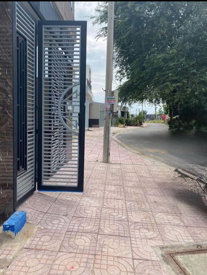 Nhà phố Dĩ An 103m² giá 5 tỷ - Hoàn công, chính chủ bán gấp!