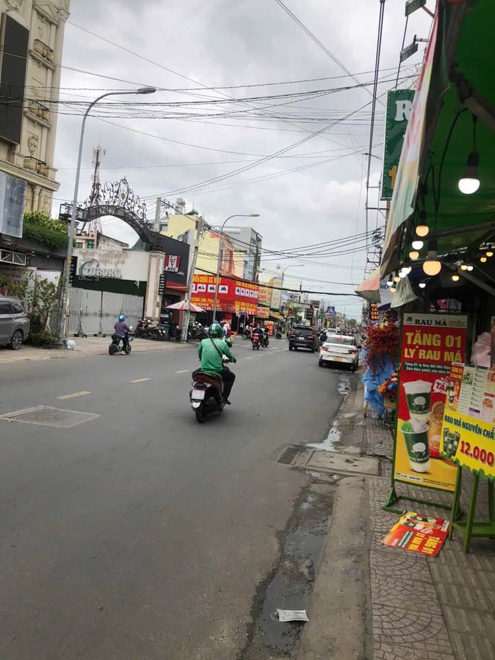 Nhà mặt tiền Nguyễn Ảnh Thủ, Q12, 151m² giá 30 tỷ - Đầu tư sinh lời ngay!