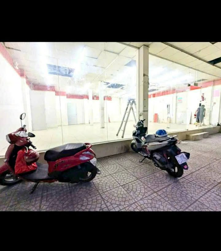 Cho thuê nhà mặt tiền Liên Khu 16-18, Bình Tân 132m² - Phù hợp kinh doanh đa dạng!