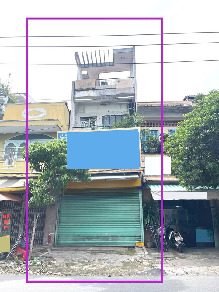 Nhà mặt tiền Lạc Long Quân, Quận 11, Diện tích 75.6m² - Vị trí đắc địa cho kinh doanh!