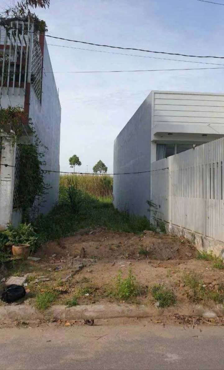 Đất nền KĐT Nam Cần Thơ 100m² giá 2.5 tỷ - Sổ đỏ chính chủ, thổ cư 100%!