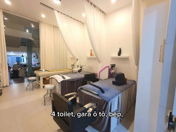 Nhà mặt tiền Võ Trường Toản, P.9, 100m² giá 14.5 tỷ - Thiết kế hiện đại sang trọng!