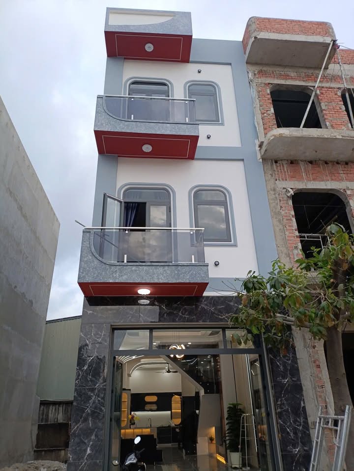 Nhà phố An Phú Thủ Đức 743m² giá 4.8 tỷ - Sổ hồng chính chủ, thương lượng nhẹ!