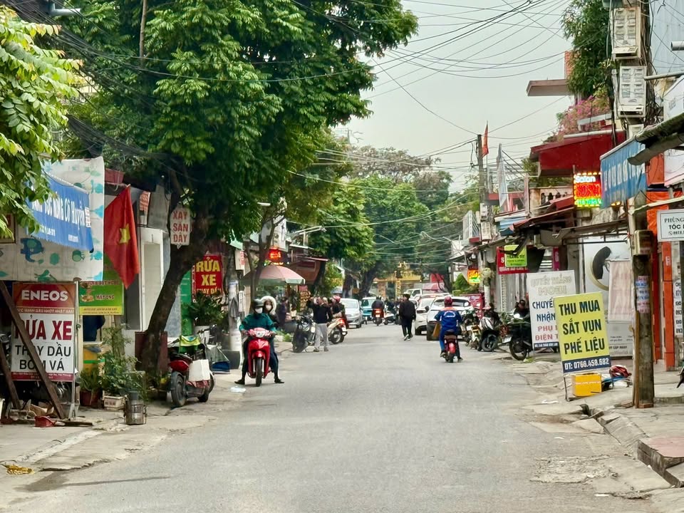 Bán nhà mặt đường Trần Văn Lan, Cát Bi 65m² giá 5.9 tỷ - Vị trí kinh doanh đắc địa!