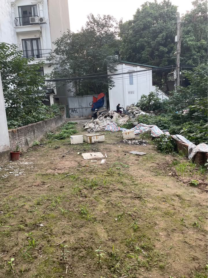 Đất nền Ngọc Thụy 180m² giá 26.1 tỷ - Đầu tư sinh lời ngay tại trung tâm!